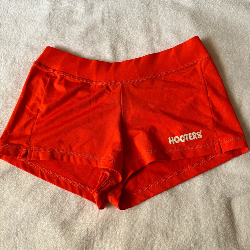 AUTHENTIC HOOTERS GIRL SHORTS🦉🧡